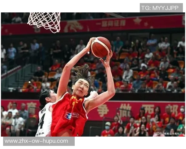 中国女篮训练揭秘宫鲁鸣指导张子宇与韩旭双塔组合展现强大实力